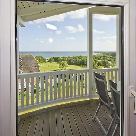 Mit Meerblick Und Balkon, Gratis Nutzung Vom Ahoi Erlebnisbad Und Sauna In Sellin - Meeresblick 17 Goehren (Ruegen)