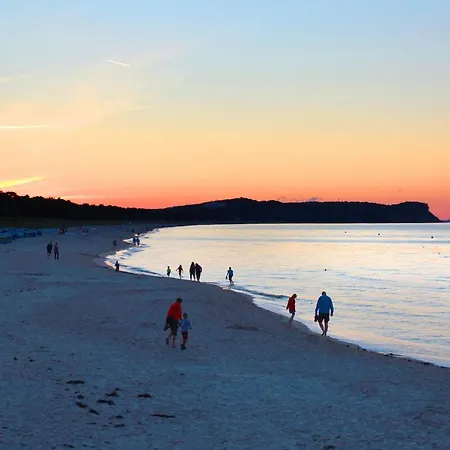 Mit Meerblick Und Balkon, Gratis Nutzung Vom Ahoi Erlebnisbad Und Sauna In Sellin - Meeresblick 17 Apartment